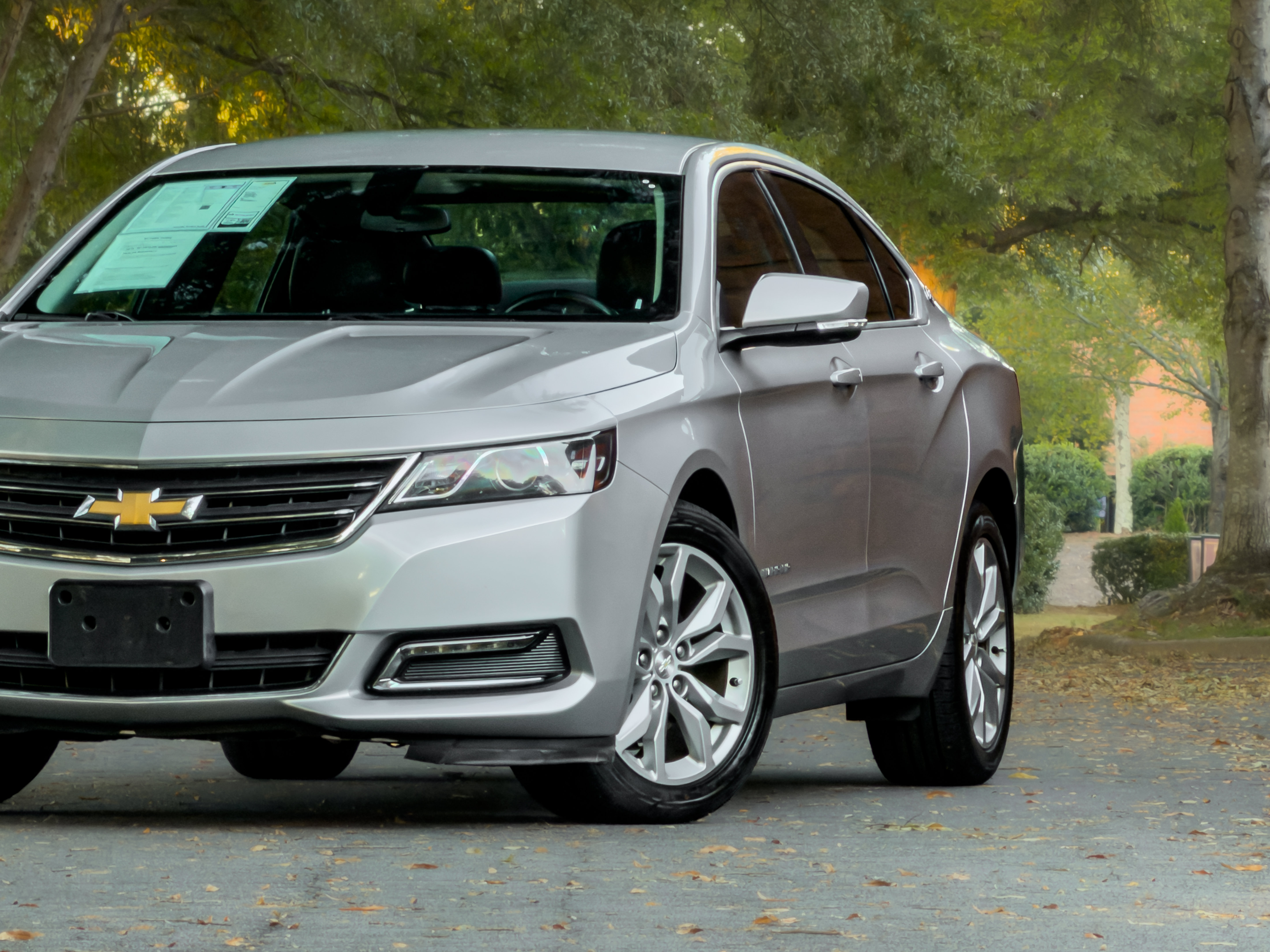 Used 2018 Chevrolet Impala LT FWD image 27