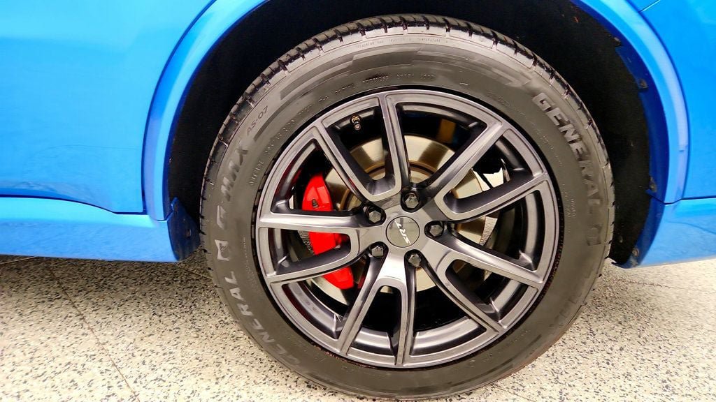 Used 2018 Dodge Durango SRT w/ Technology Group AWD/4WD image 9