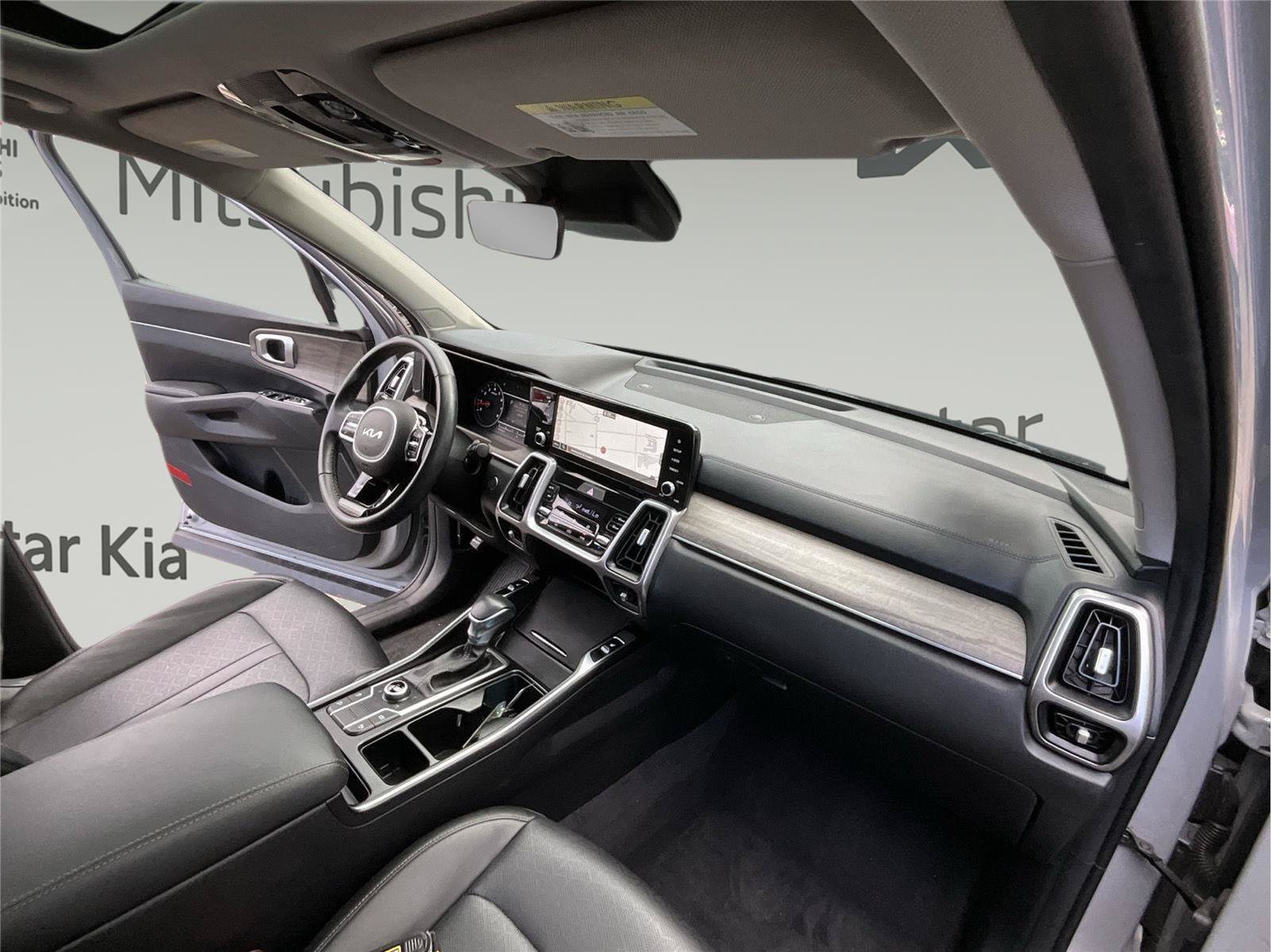 Used 2023 Kia Sorento S w/ Panoramic Sunroof Package AWD/4WD image 20
