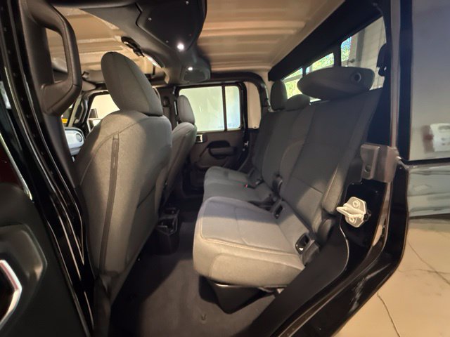 New 2025 Jeep Gladiator Sport AWD/4WD image 16