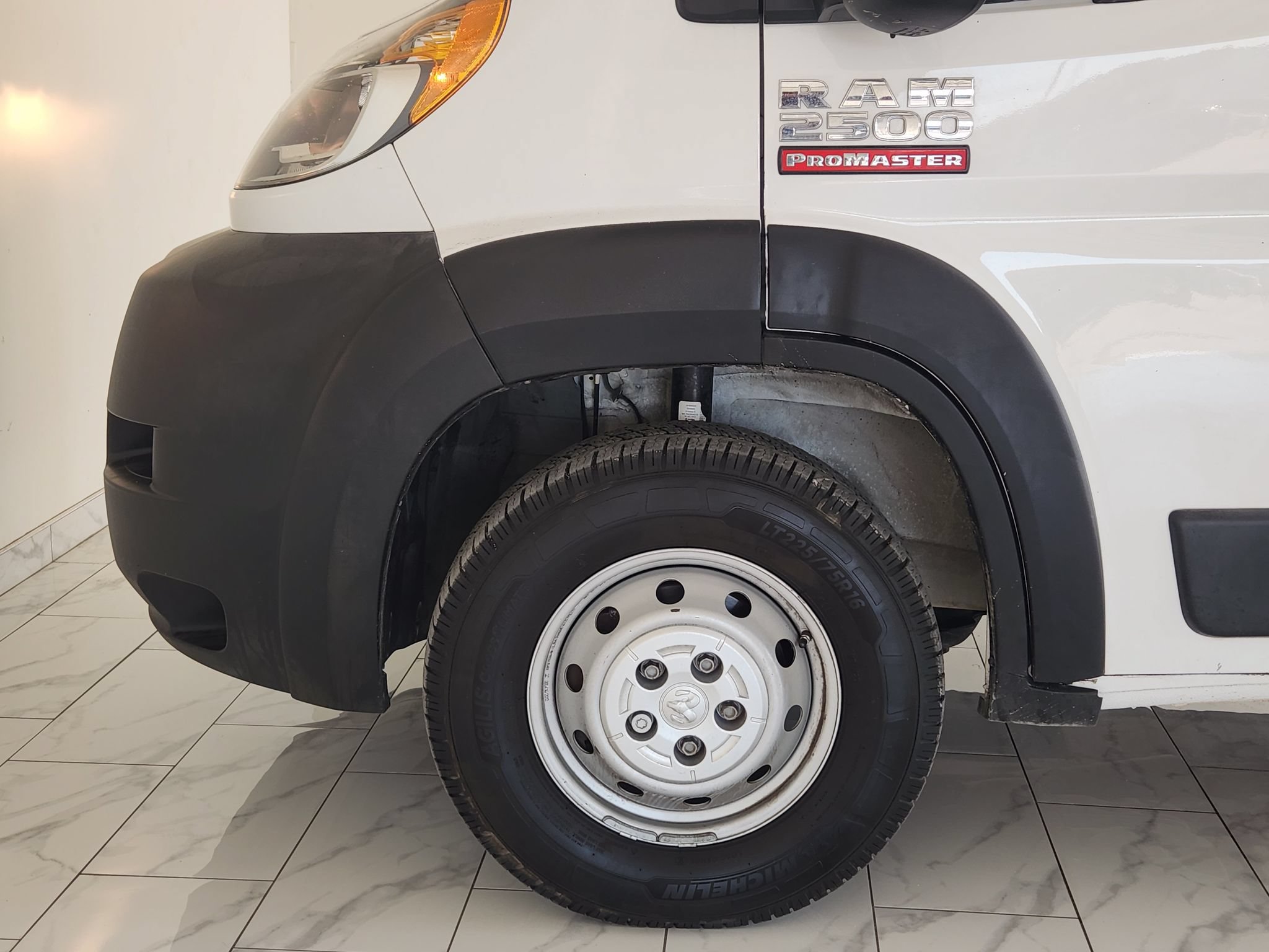 Used 2019 RAM ProMaster 2500 FWD image 8