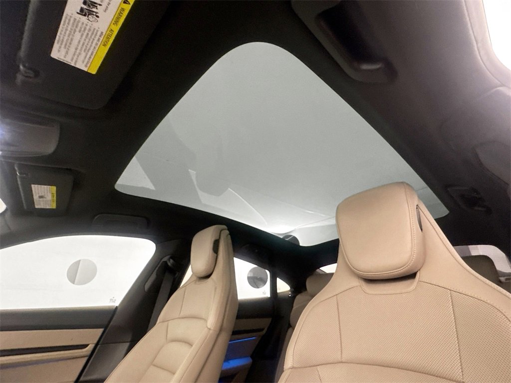 Used 2020 Porsche Taycan 4S image 21