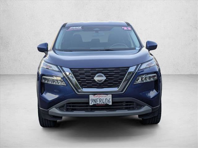 Used 2023 Nissan Rogue SV video 2