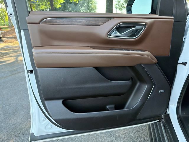 Used 2023 Chevrolet Tahoe High Country AWD/4WD image 10
