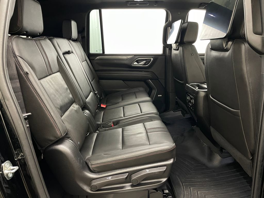 Certified 2021 Chevrolet Suburban RST w/ Luxury Package image 47