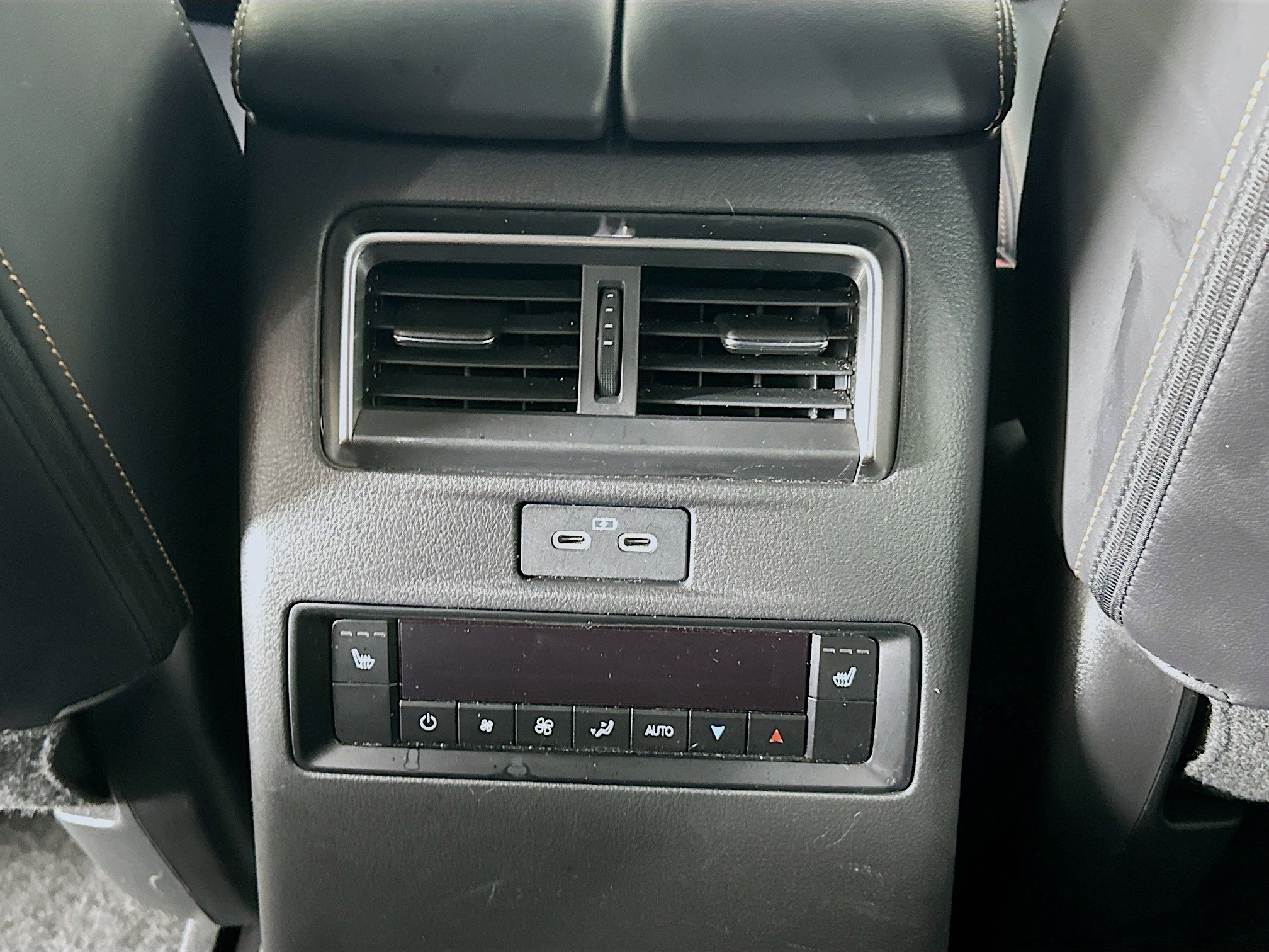 Used 2025 MAZDA CX-90 3.3 Turbo w/ Premium Plus Pkg image 28