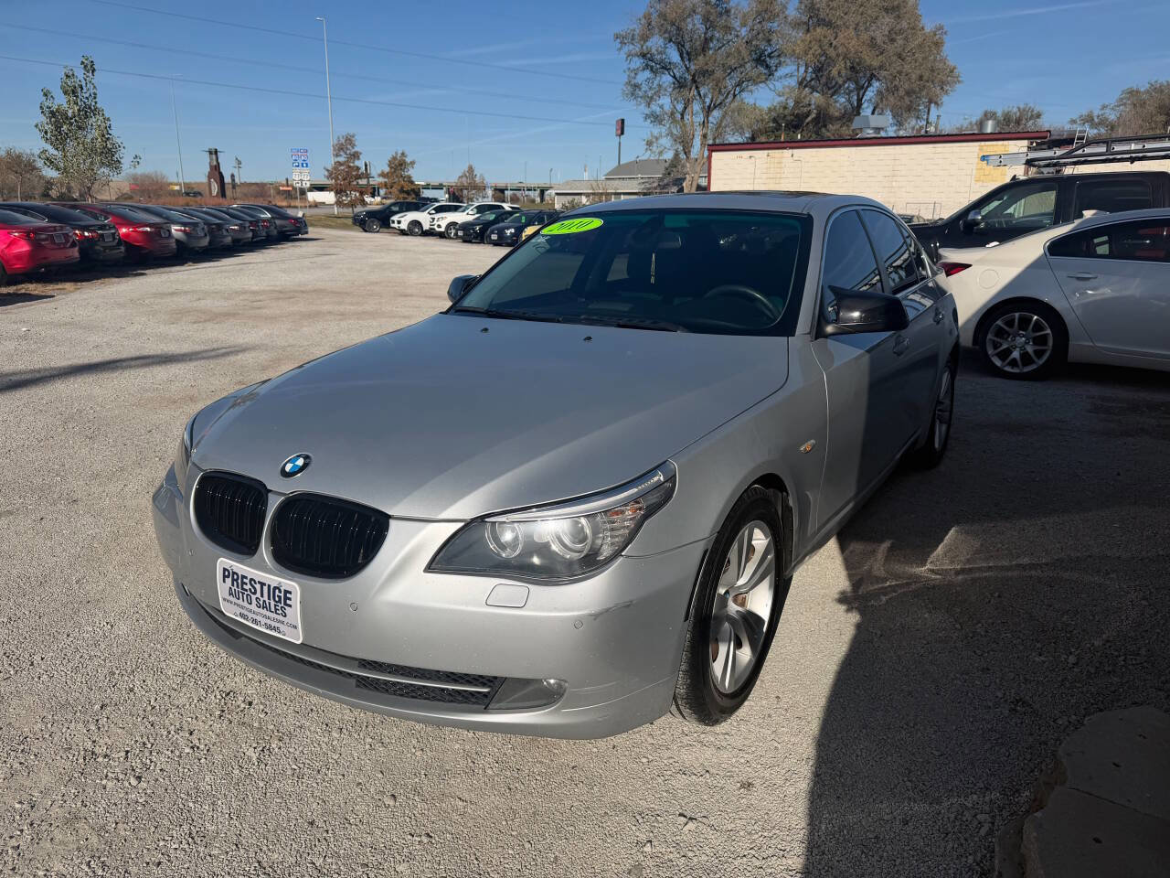Used 2010 BMW 528i Sedan image 3