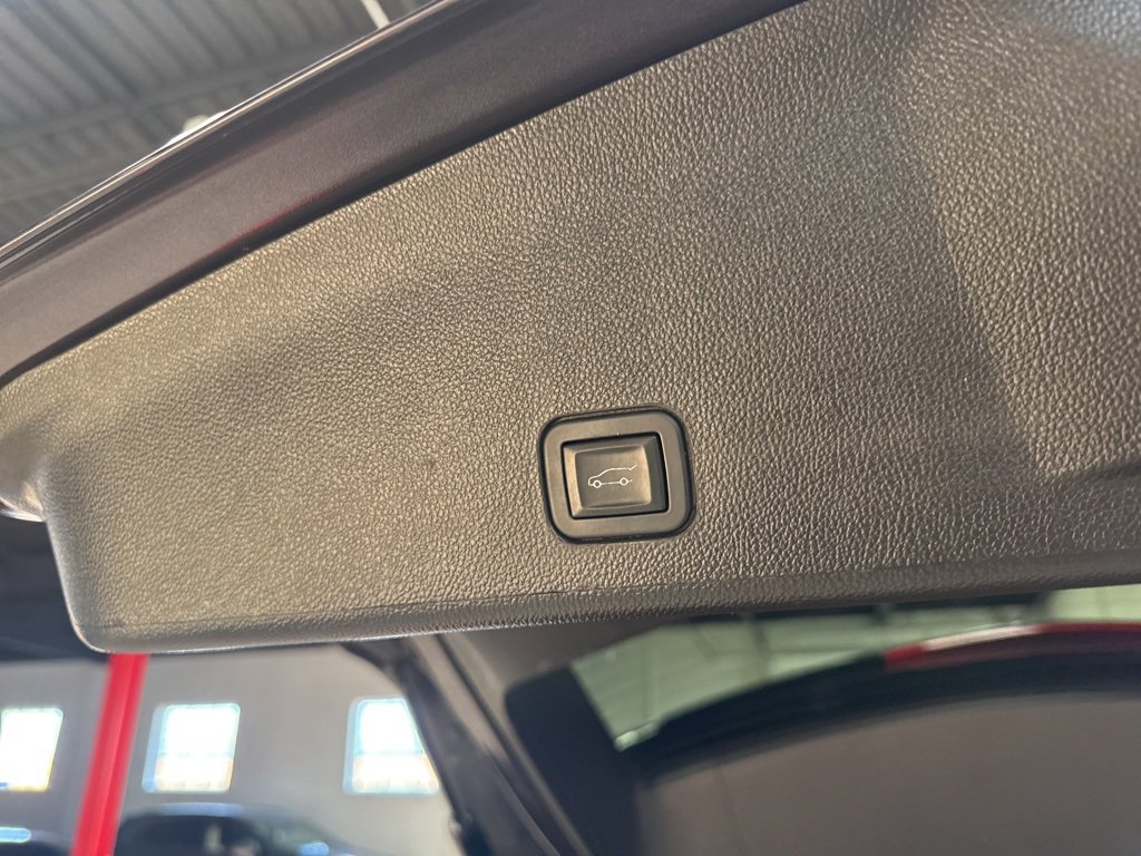 Used 2015 Cadillac SRX Luxury w/ Driver Awareness Package image 33