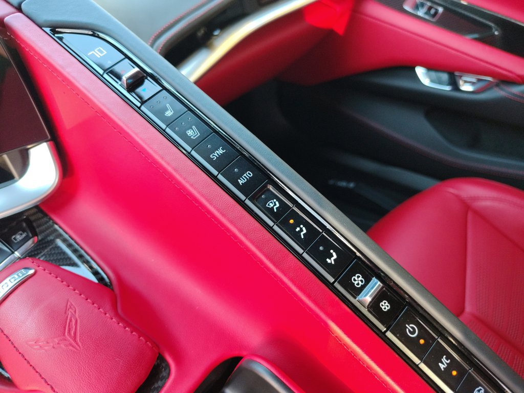 Used 2024 Chevrolet Corvette Z06 RWD image 38
