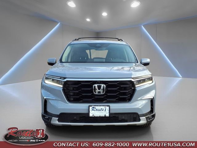 Used 2025 Honda Pilot Elite image 9