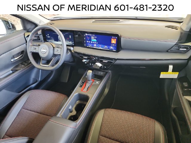 New 2026 Nissan Kicks SR w/ Cold Weather Package FWD image 13