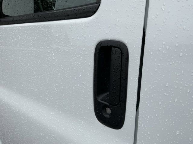 Used 2017 GMC Savana 3500 RWD image 11