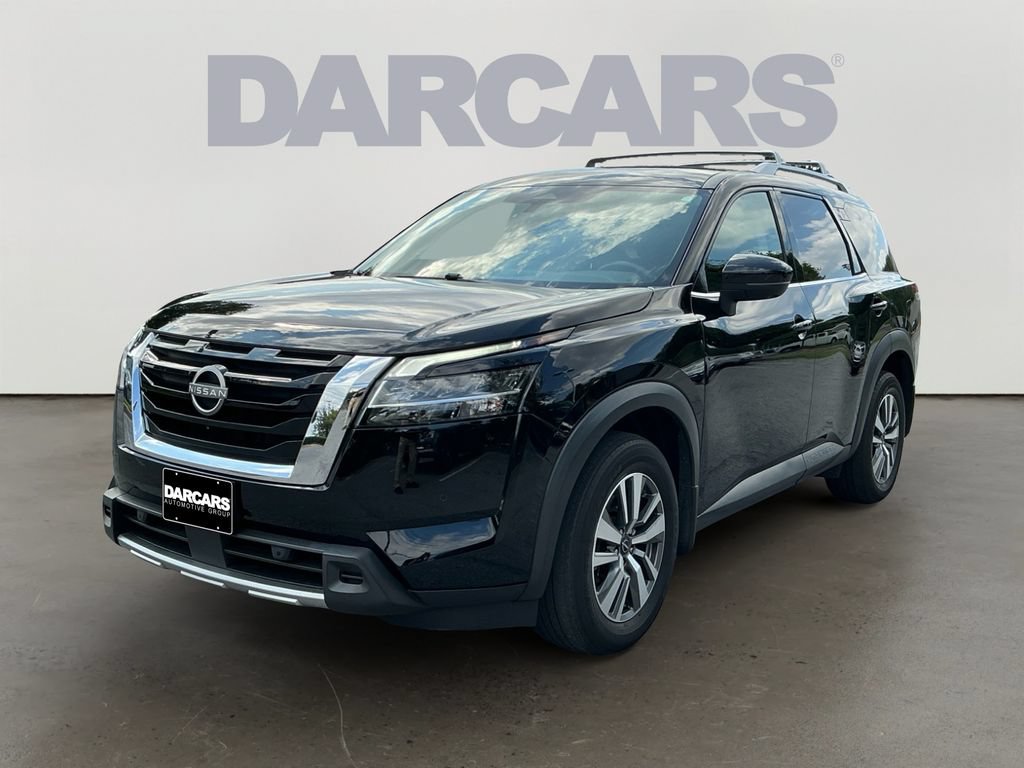 Used 2023 Nissan Pathfinder SL AWD/4WD image 3