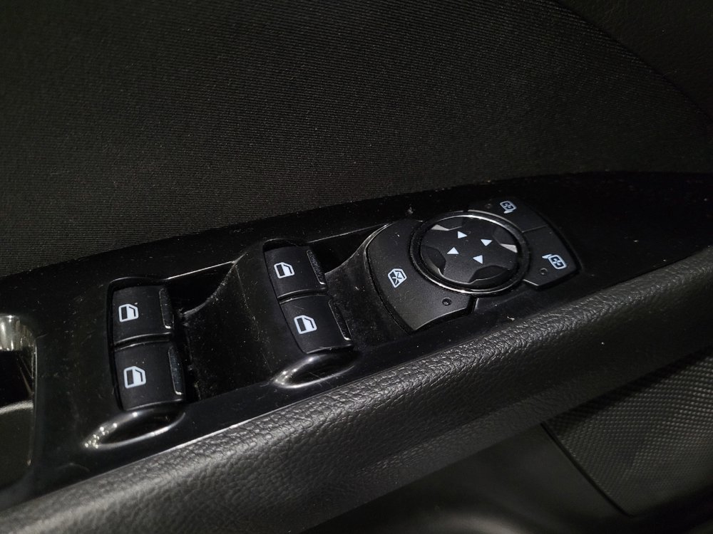 Used 2014 Ford Fusion SE FWD image 27