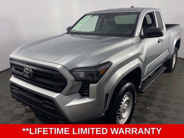 Used 2025 Toyota Tacoma SR w/ Towing Package AWD/4WD image 3