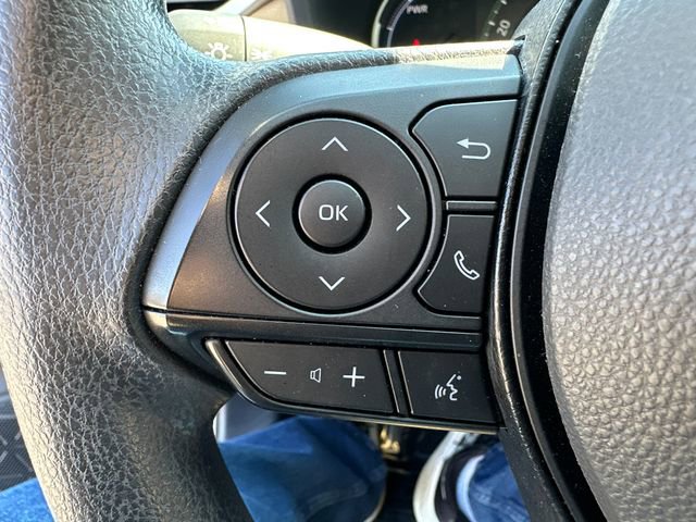 Used 2025 Toyota RAV4 LE image 34