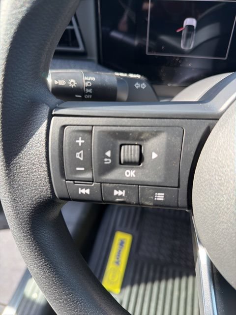 Used 2026 Nissan Kicks SV w/ Cold Weather Package AWD/4WD image 11