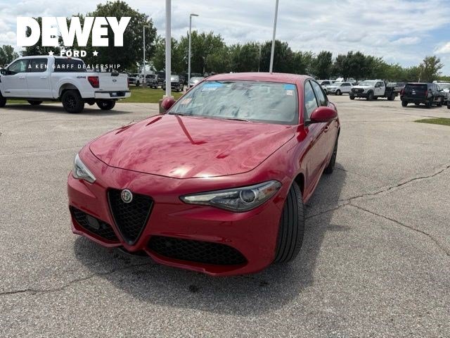 Used 2022 Alfa Romeo Giulia Sprint AWD/4WD image 5