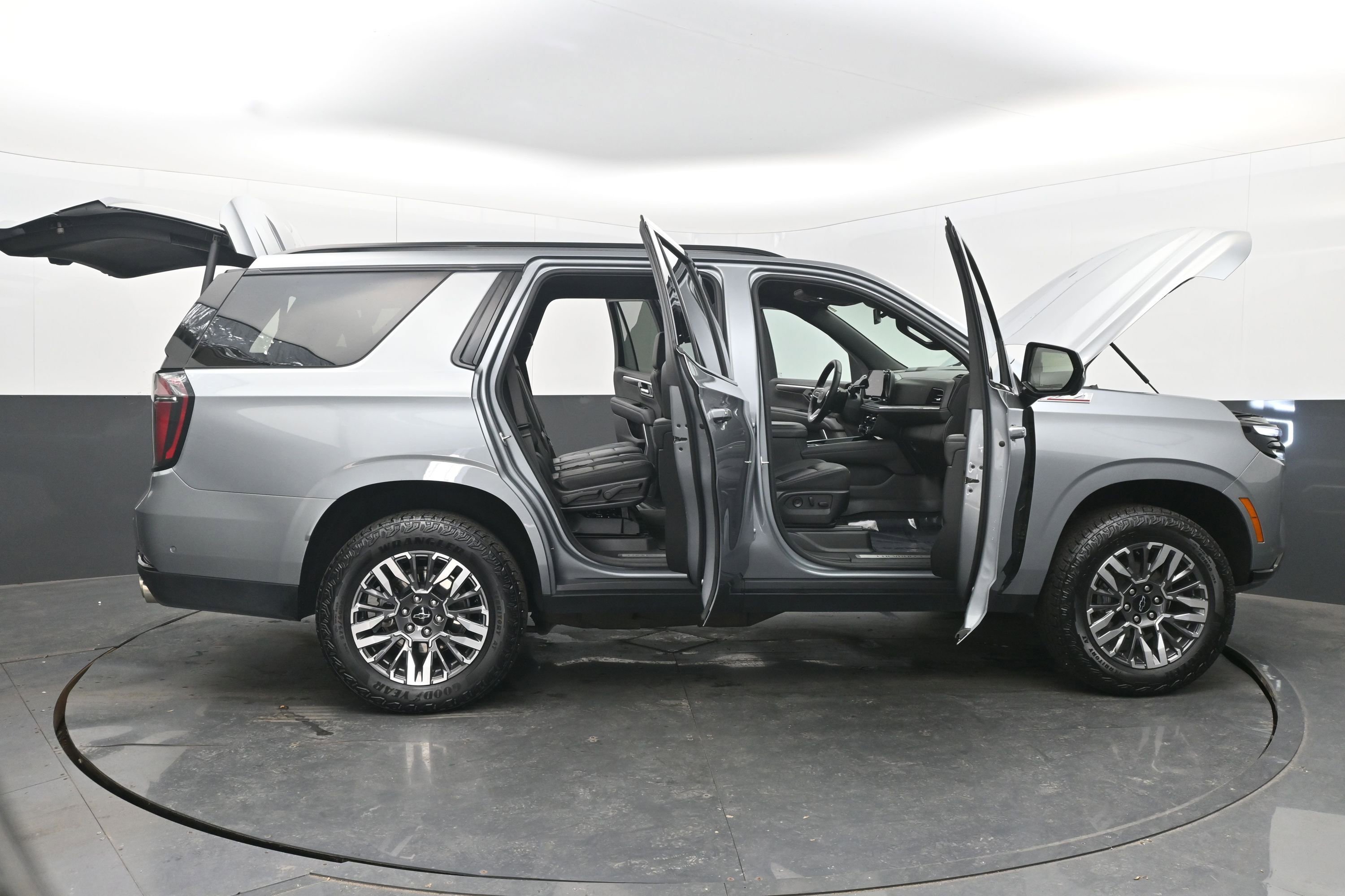 Certified 2025 Chevrolet Tahoe Z71 image 47