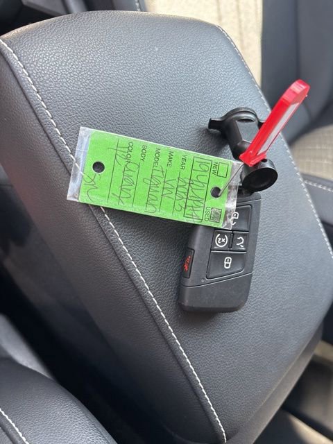 Used 2023 Volkswagen Tiguan SE image 22