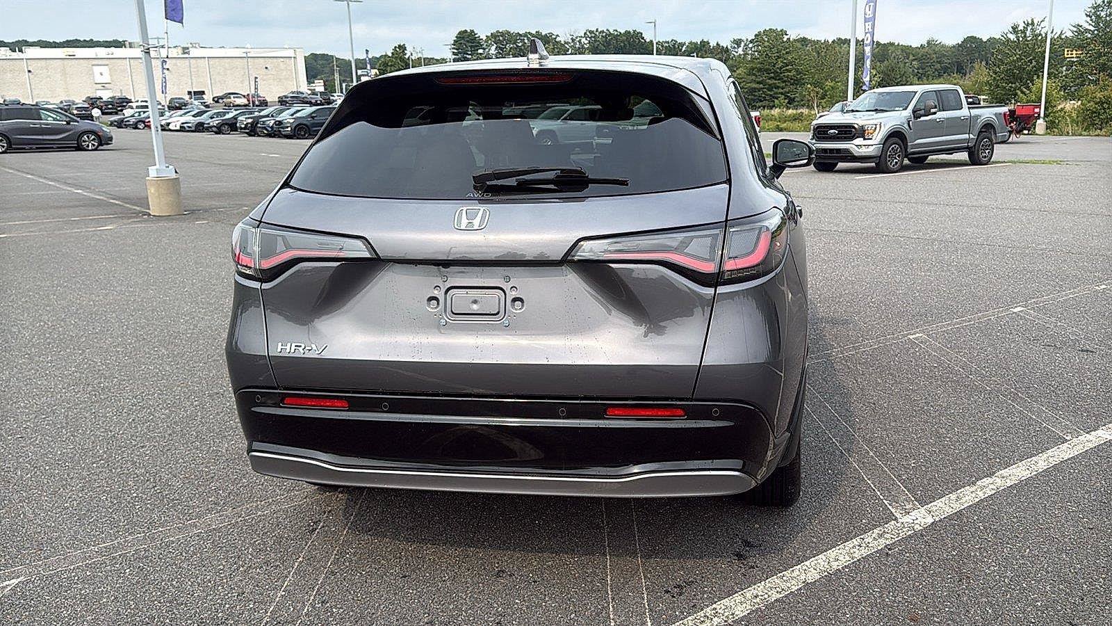Used 2024 Honda HR-V EX-L image 7
