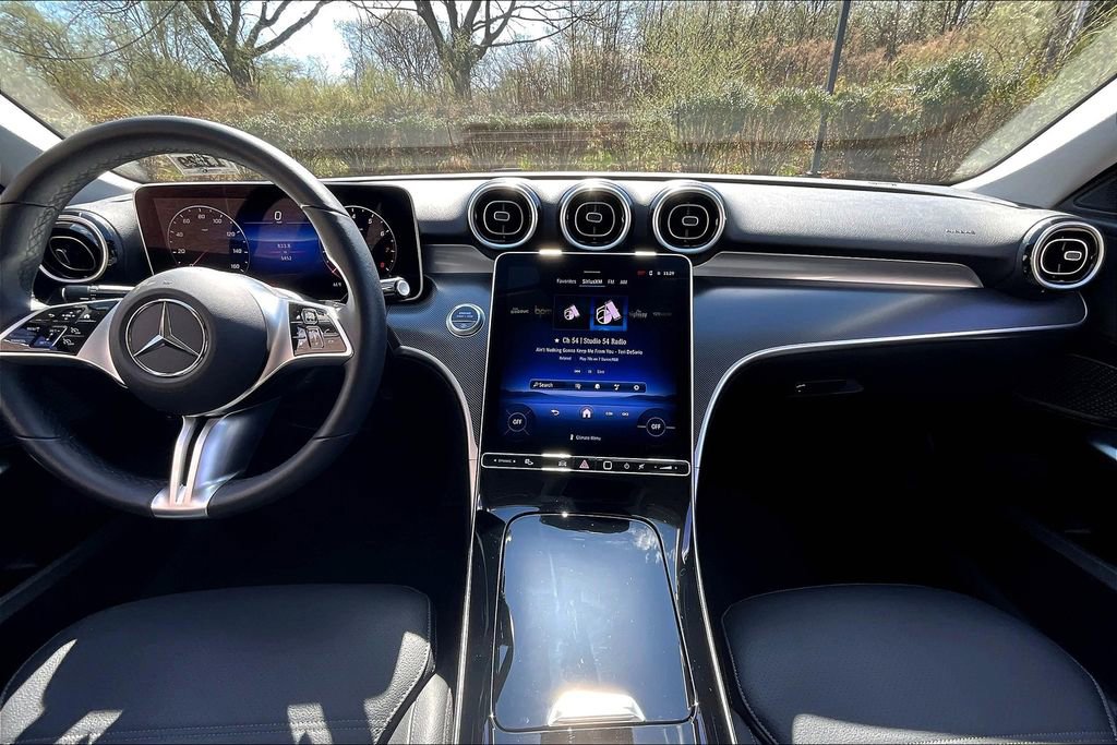 Used 2025 Mercedes-Benz C 300 4MATIC Sedan image 15