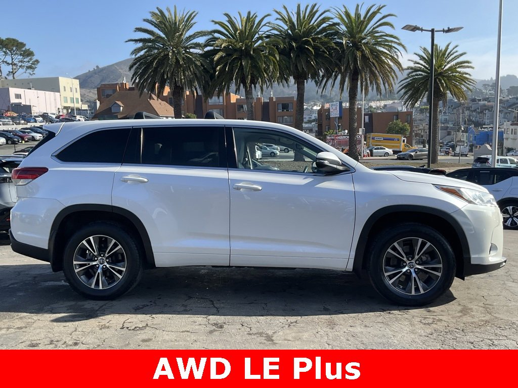 Used 2018 Toyota Highlander Plus image 3
