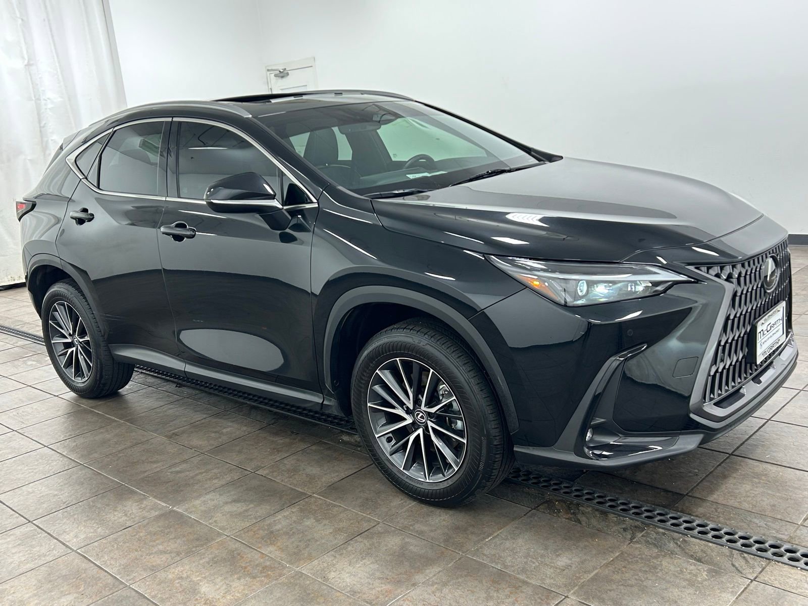 Used 2024 Lexus NX 250 FWD w/ Cold Area Package image 6