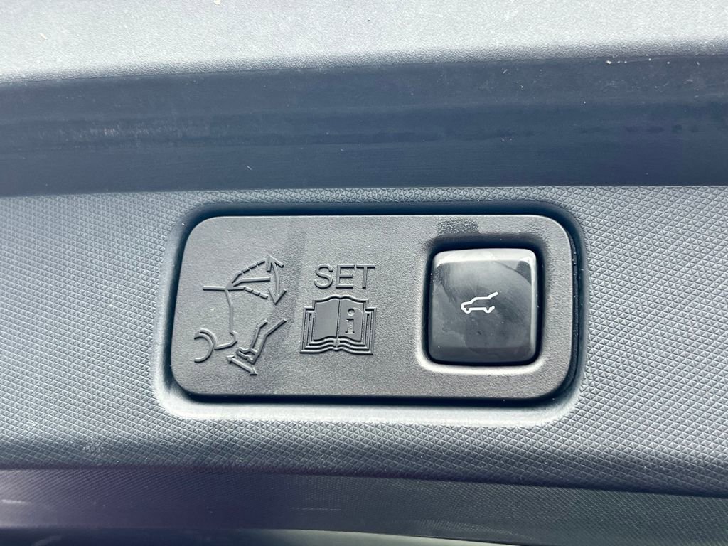 Used 2021 Ford Mustang Mach-E Select w/ Comfort/Appearance Package image 19