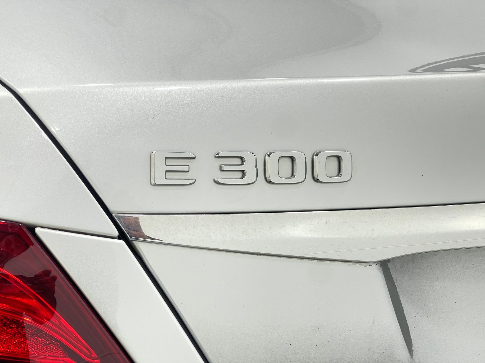 Used 2018 Mercedes-Benz E 300 E 300 image 41