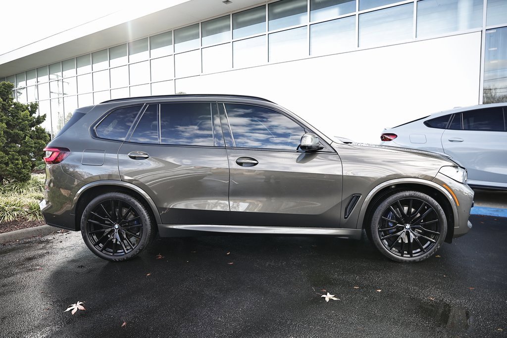 Used 2022 BMW X5 xDrive40i w/ M Sport Package image 6