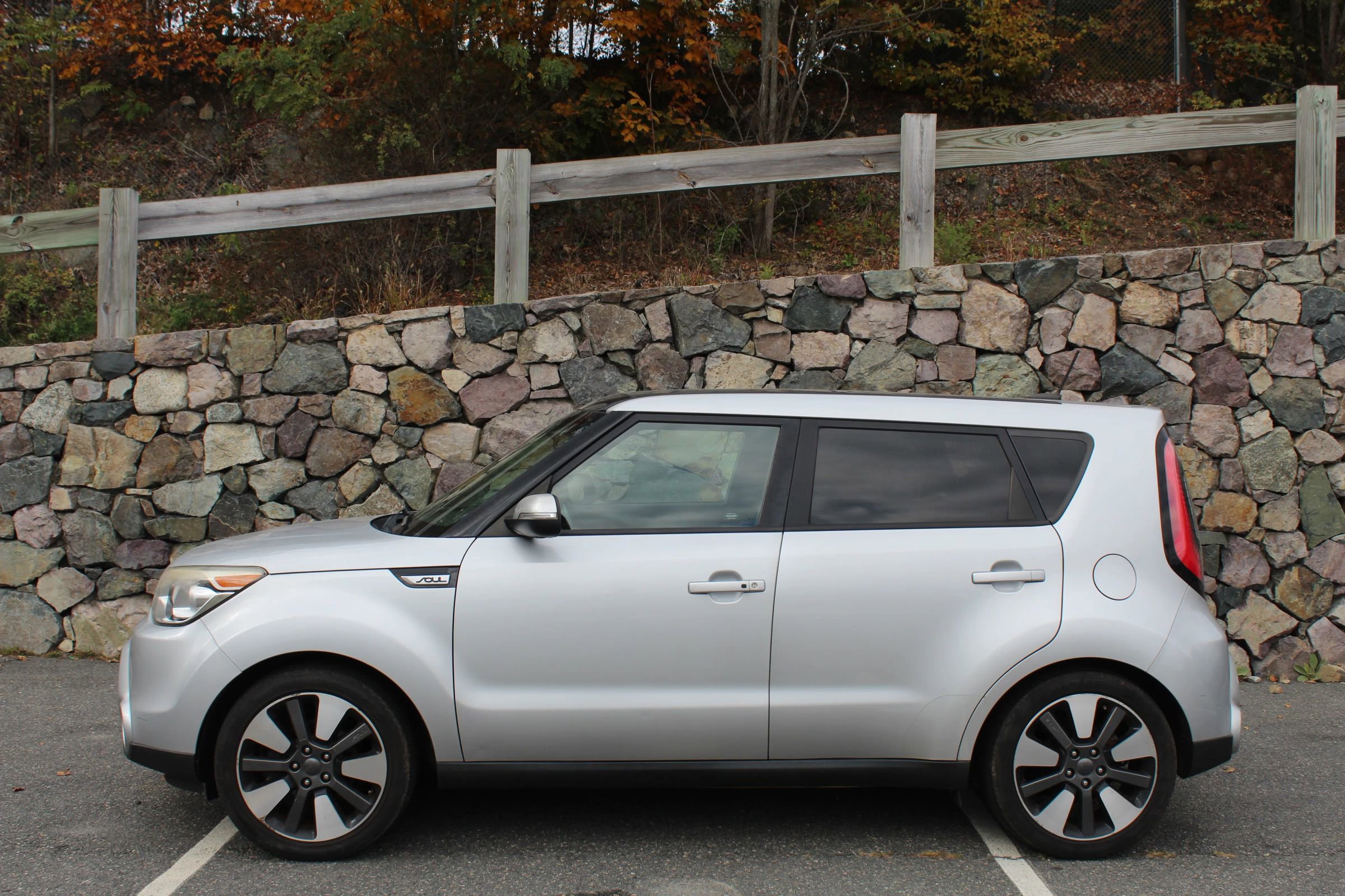 Used 2015 Kia Soul ! w/ Sun & Sound Package image 6