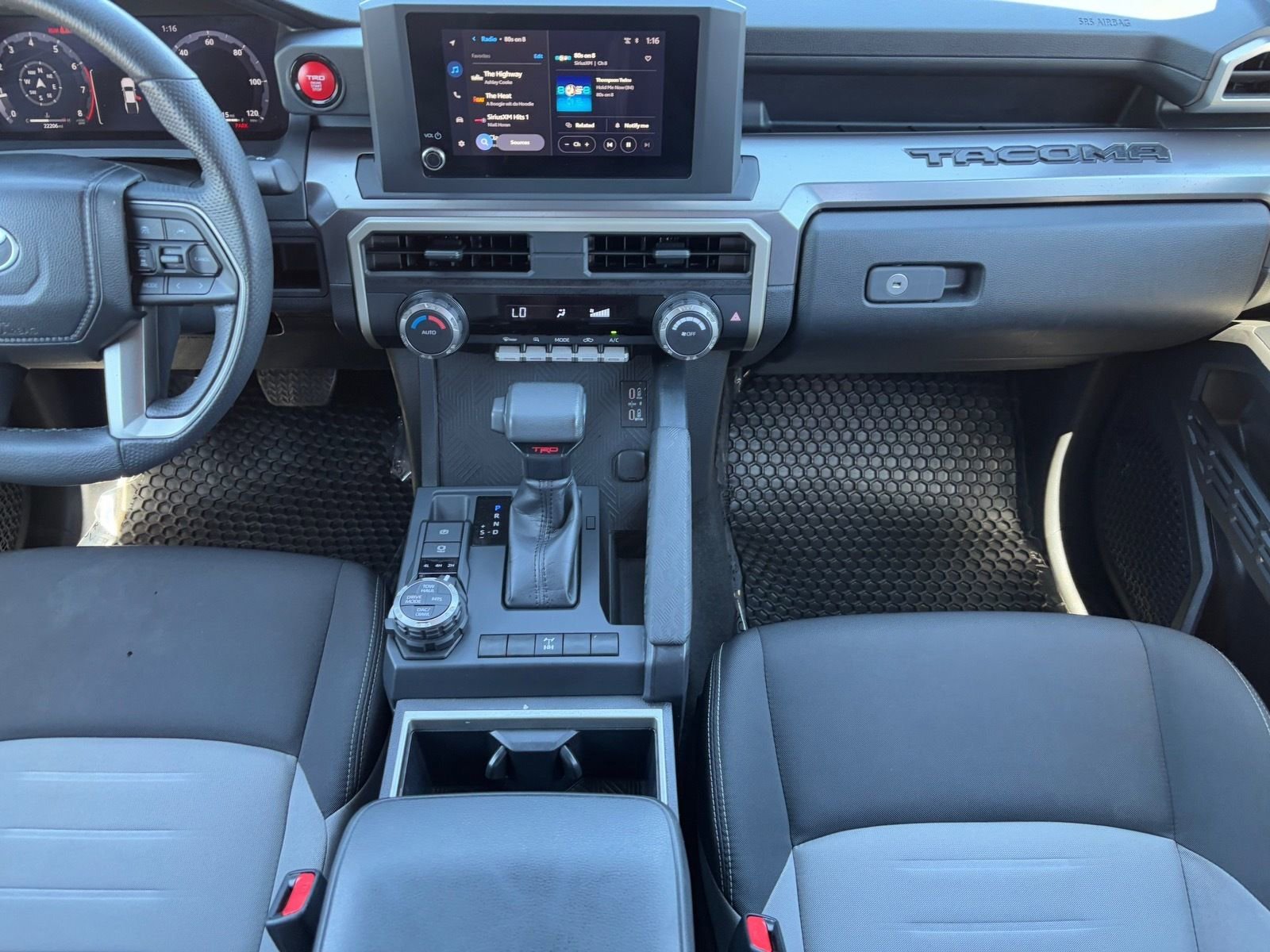 Used 2025 Toyota Tacoma TRD Off-Road AWD/4WD image 14
