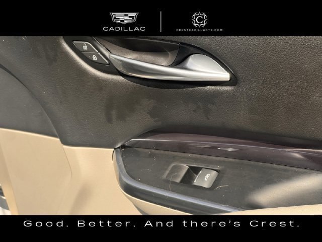 Used 2022 Cadillac XT4 Luxury w/ Cold Weather Package AWD/4WD image 30