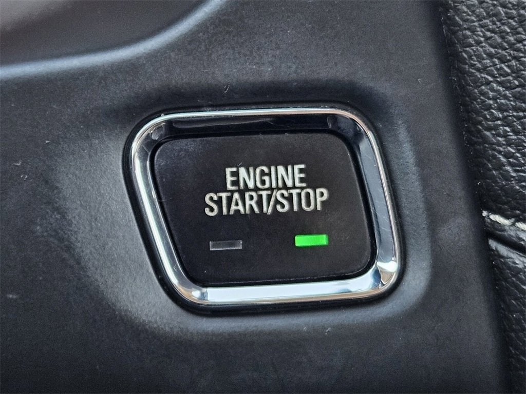 Used 2020 GMC Acadia Denali image 21