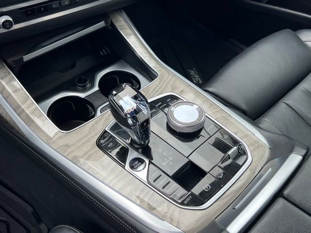 Used 2021 BMW X7 xDrive40i w/ Executive Package image 19