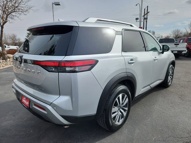 Certified 2025 Nissan Pathfinder SL AWD/4WD image 3