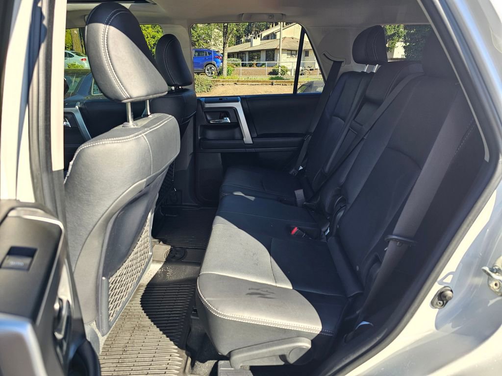 Used 2024 Toyota 4Runner Limited AWD/4WD image 24
