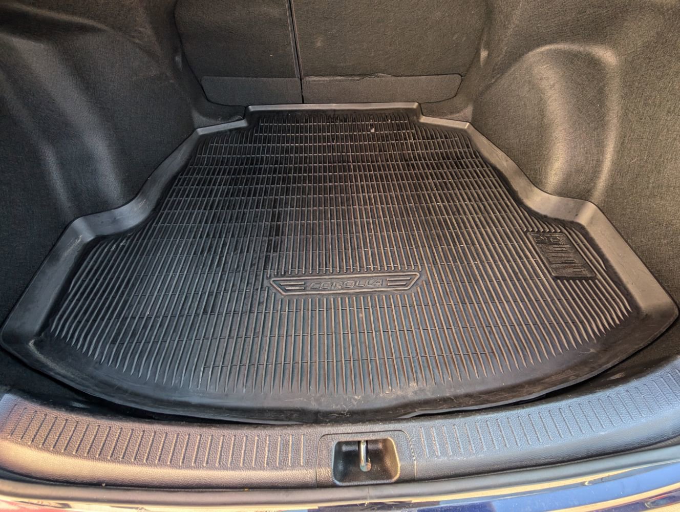 Used 2023 Toyota Corolla LE image 19