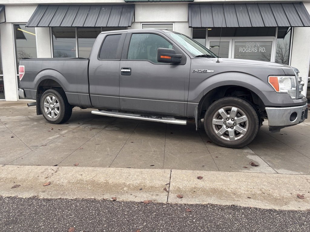 Used 2013 Ford F150 XLT w/ XLT Chrome Pkg image 2