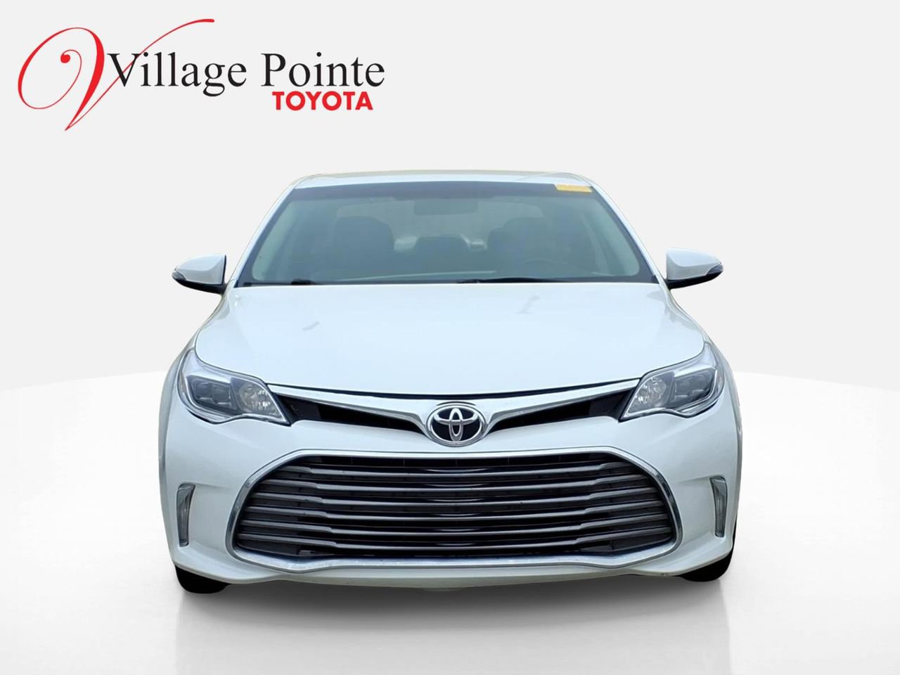 Used 2016 Toyota Avalon XLE image 2