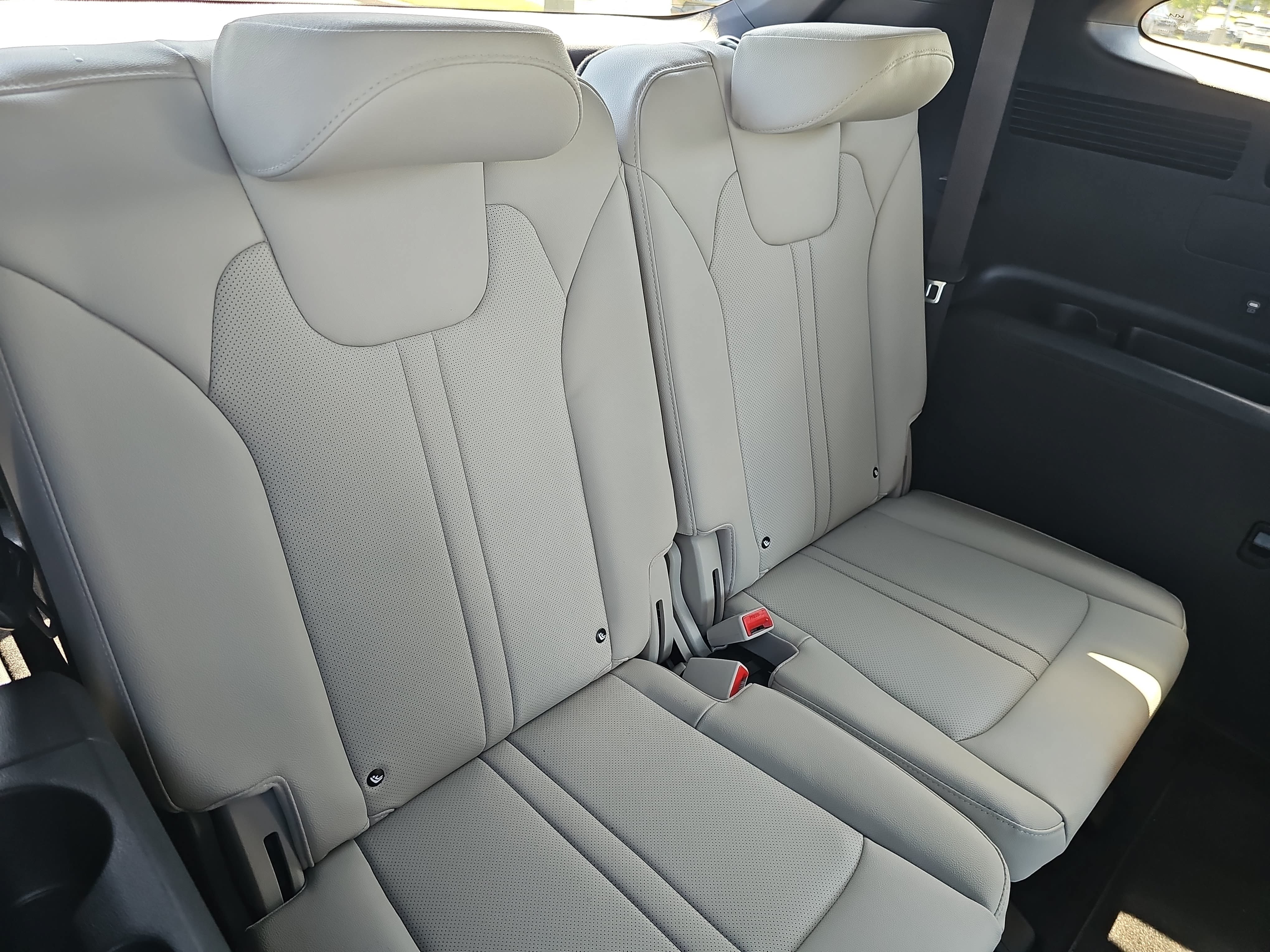Used 2025 Kia Sorento SX Prestige AWD/4WD image 12