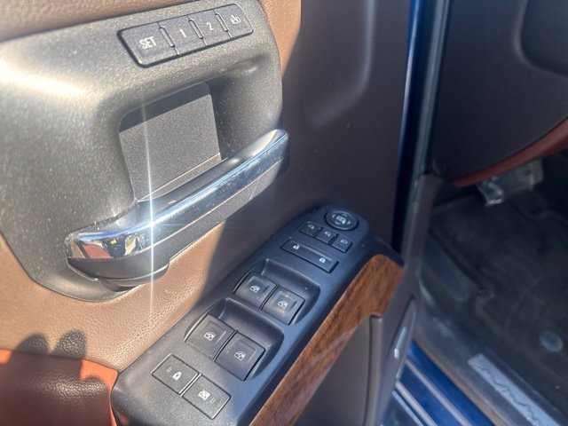 Used 2015 Chevrolet Silverado 1500 High Country w/ High Country Premium Package AWD/4WD image 36