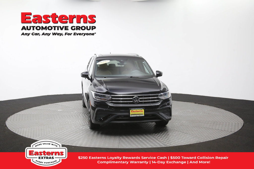 Used 2023 Volkswagen Tiguan SE AWD/4WD image 53