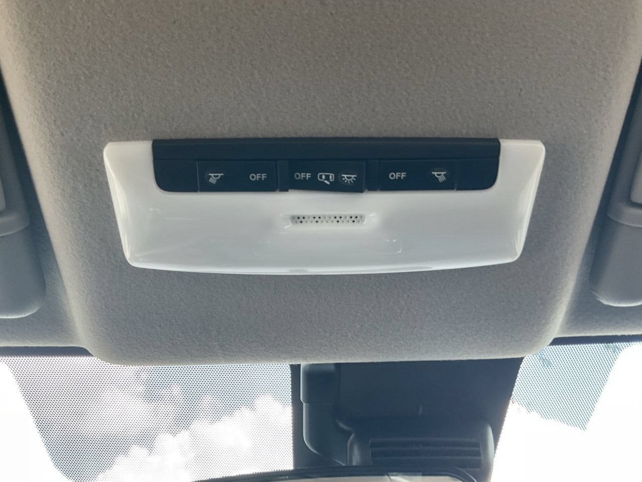 Used 2025 Nissan Versa SV w/ Trunk Package FWD image 14