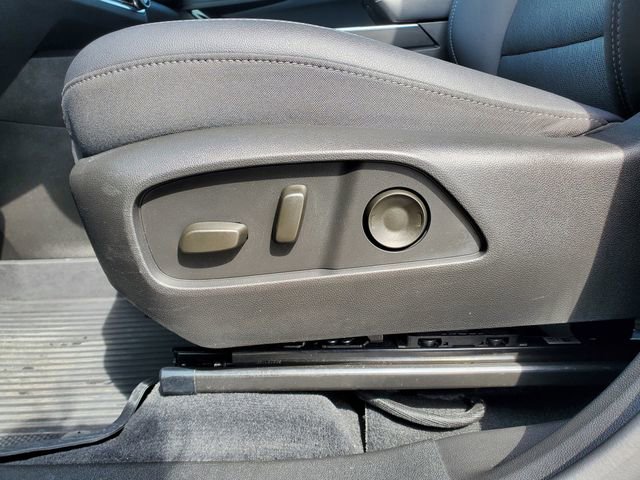 Used 2026 Chevrolet Equinox LT w/ Convenience Package II image 6