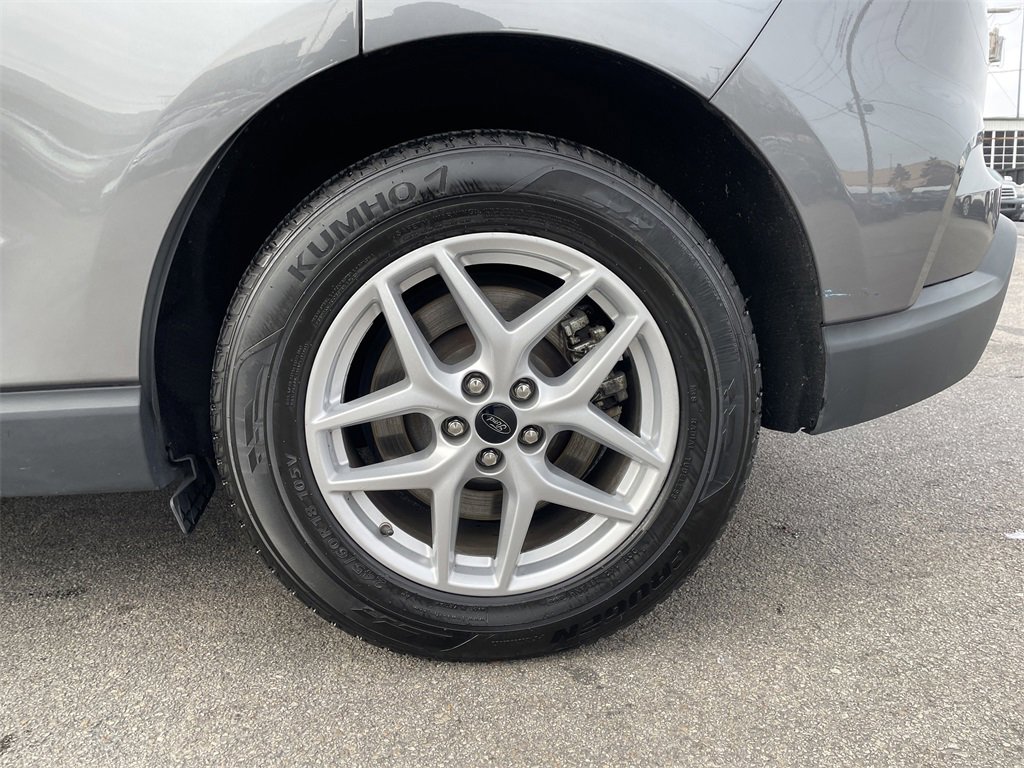 Used 2023 Ford Edge SEL image 10