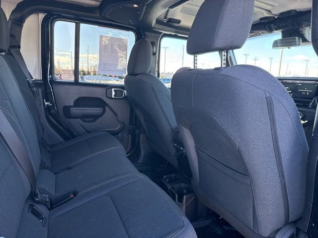 Used 2024 Jeep Gladiator Sport image 25