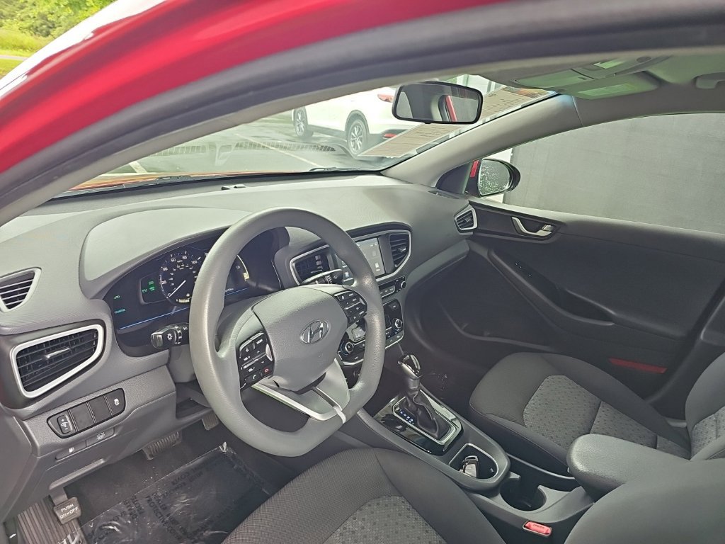 Used 2019 Hyundai Ioniq Blue FWD image 32