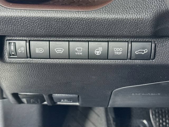 Certified 2025 Toyota RAV4 Limited FWD image 11